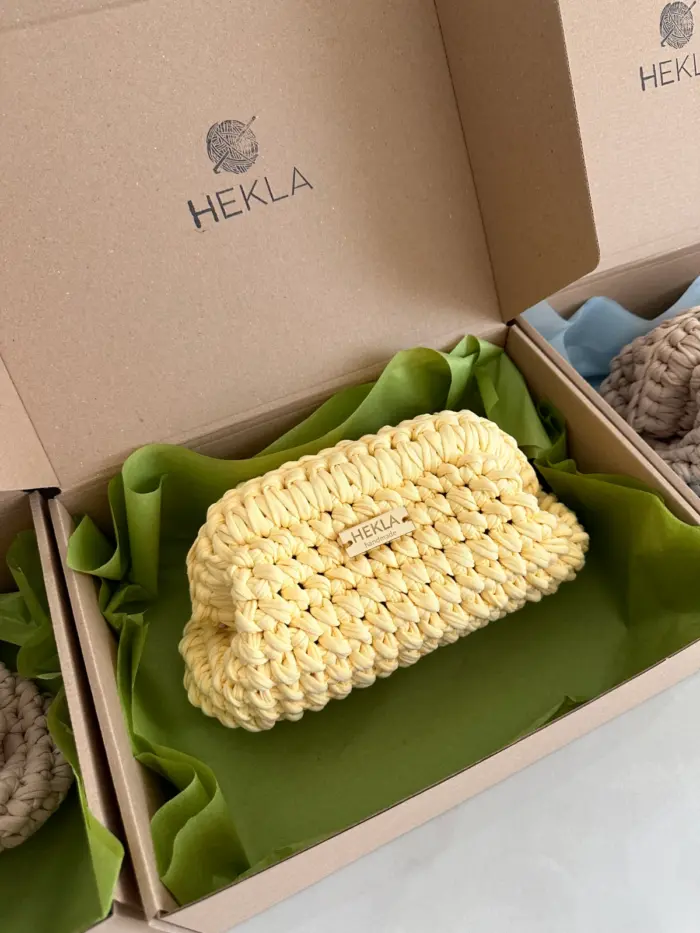 Tessa Classic kukičana clutch torbica - Hekla