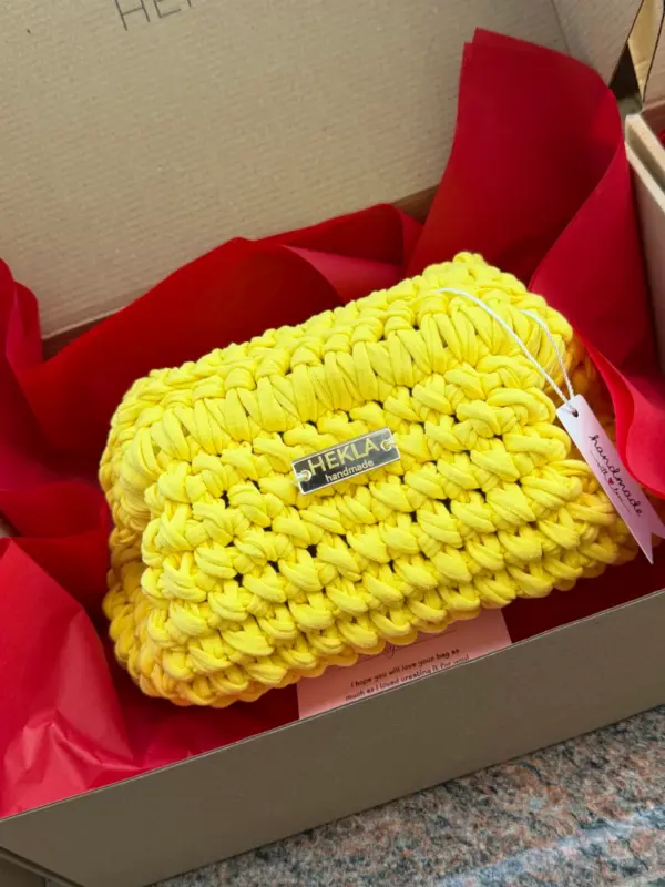 Tessa Classic kukičana clutch torbica - Hekla
