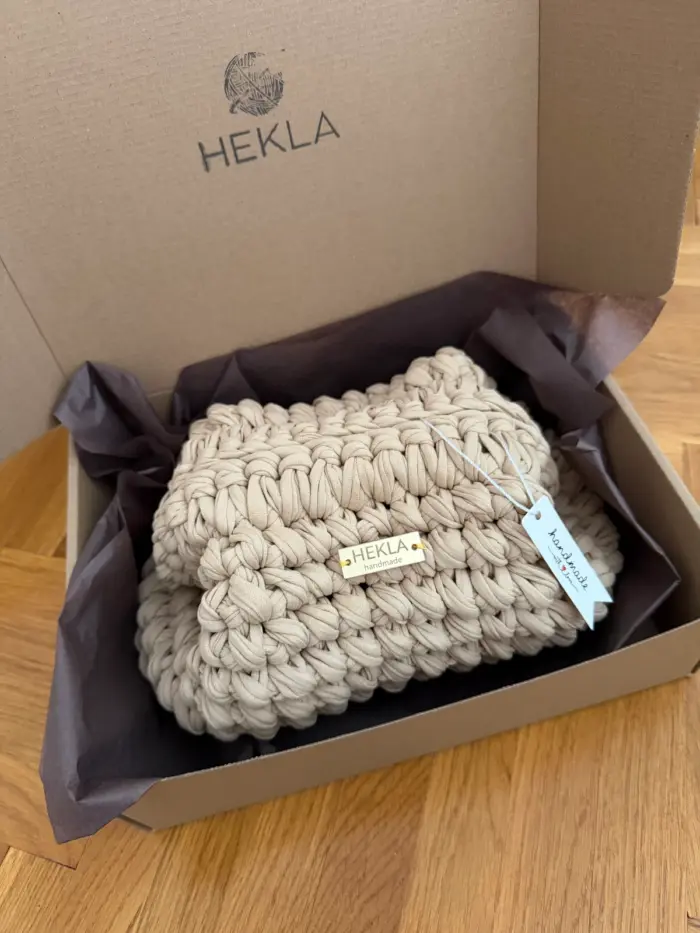Tessa Maxi - Hekla (3) Tessa Maxi kukičana torbica s resicama - Hekla
